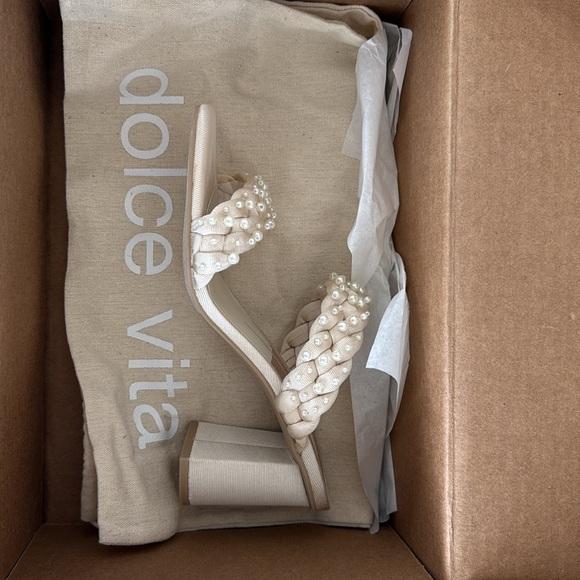 NEW DOLCE VITA womens paily pearl heeled sandals in vanilla pearl 8.5 block heel - Picture 6 of 7